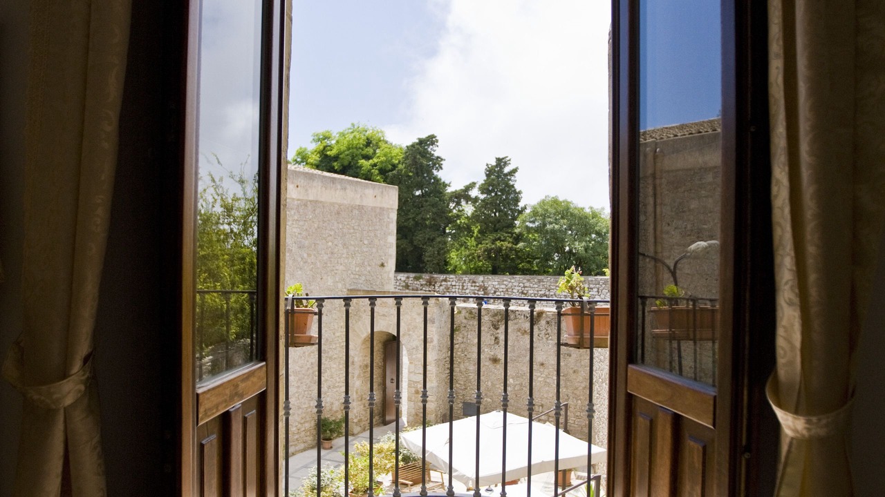 Photo of Patio Balcony in Erice