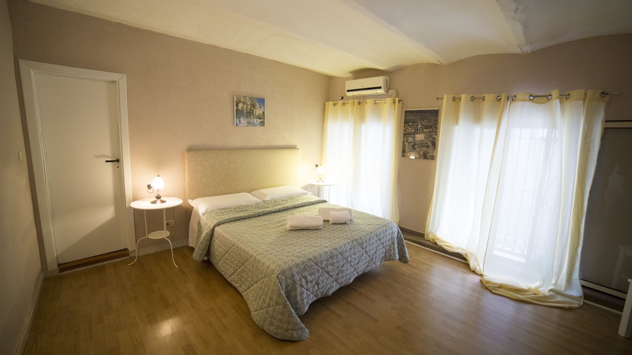 Photo of Bedroom in Catania City Centre