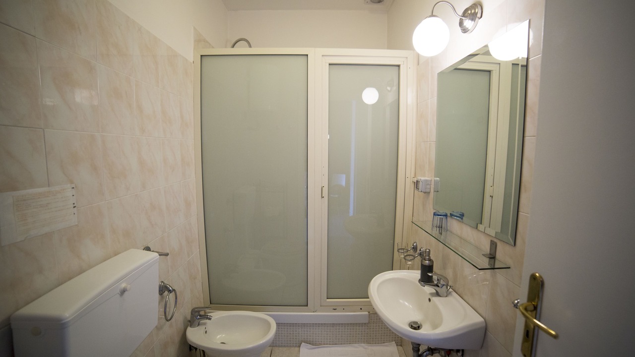 Photo of Bathroom in Catania City Centre