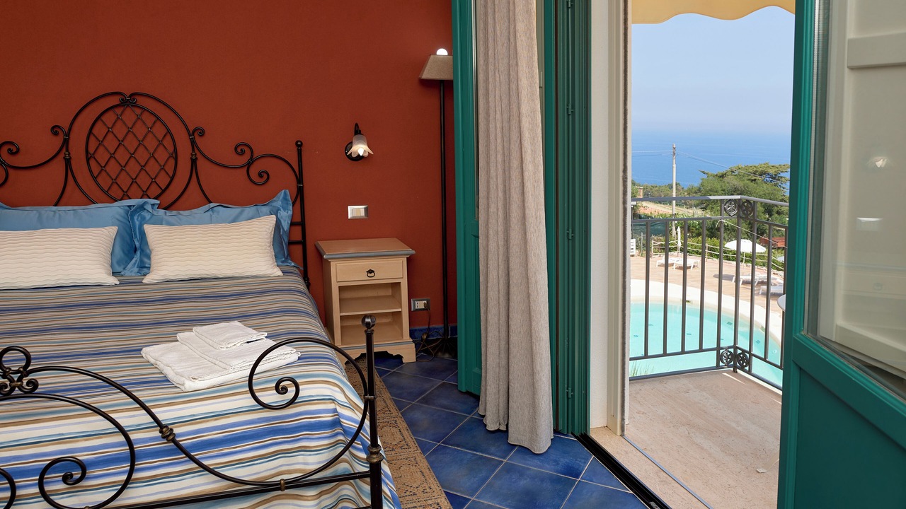 Photo of Bedroom in Scopello