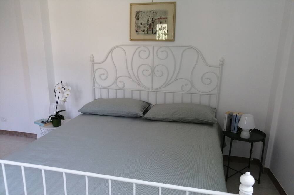Photo of Bedroom in Addaura