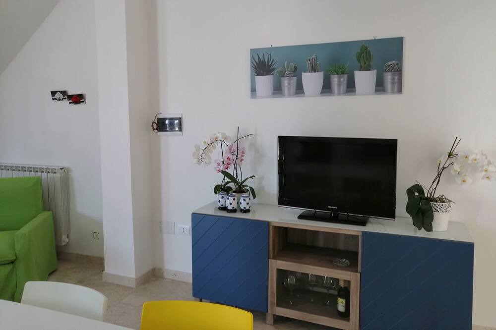 Photo of Livingroom in Addaura