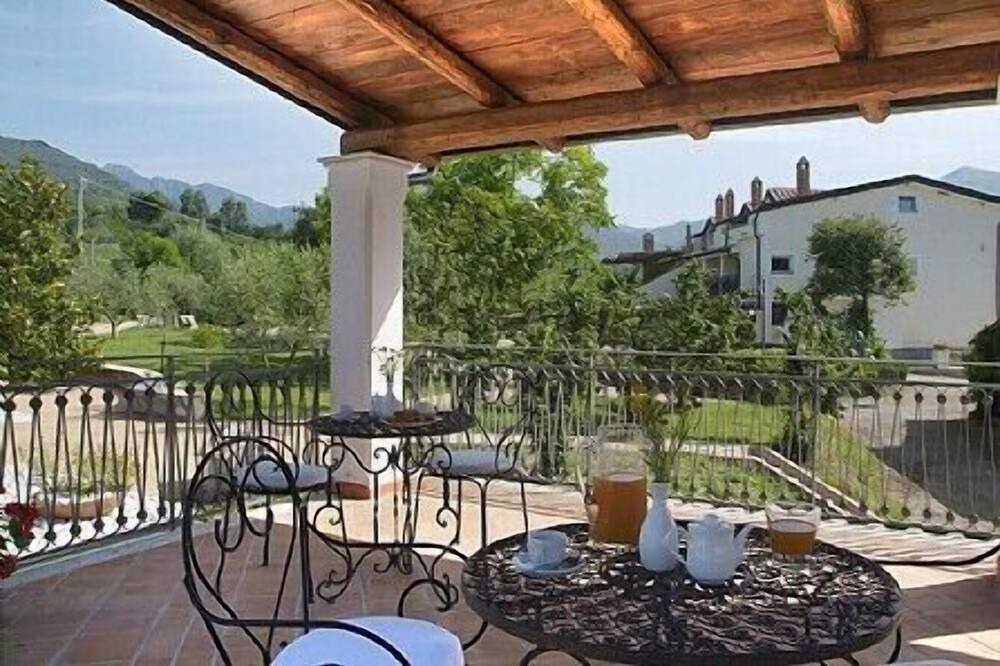 Photo of Patio Balcony in San Cipriano Picentino
