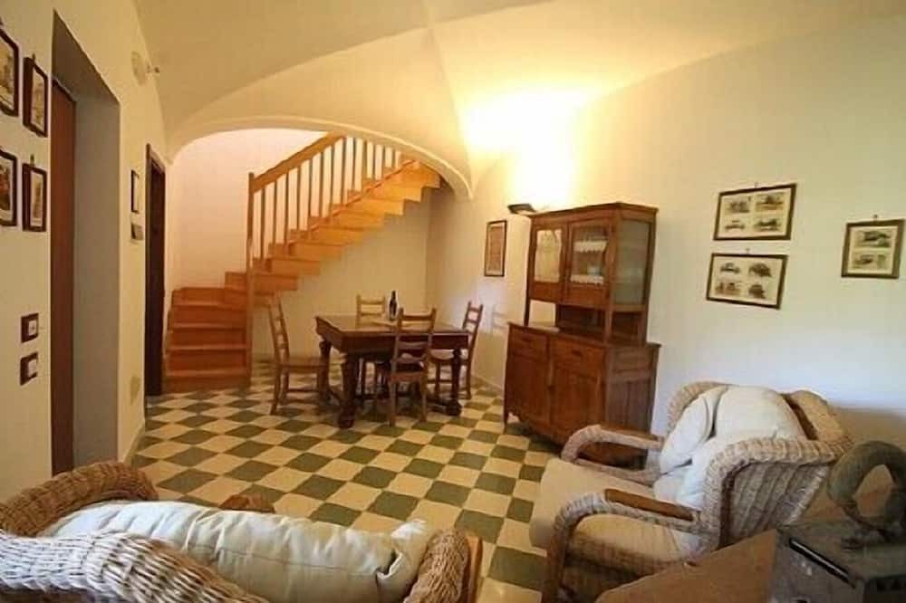 Photo of Livingroom in San Cipriano Picentino