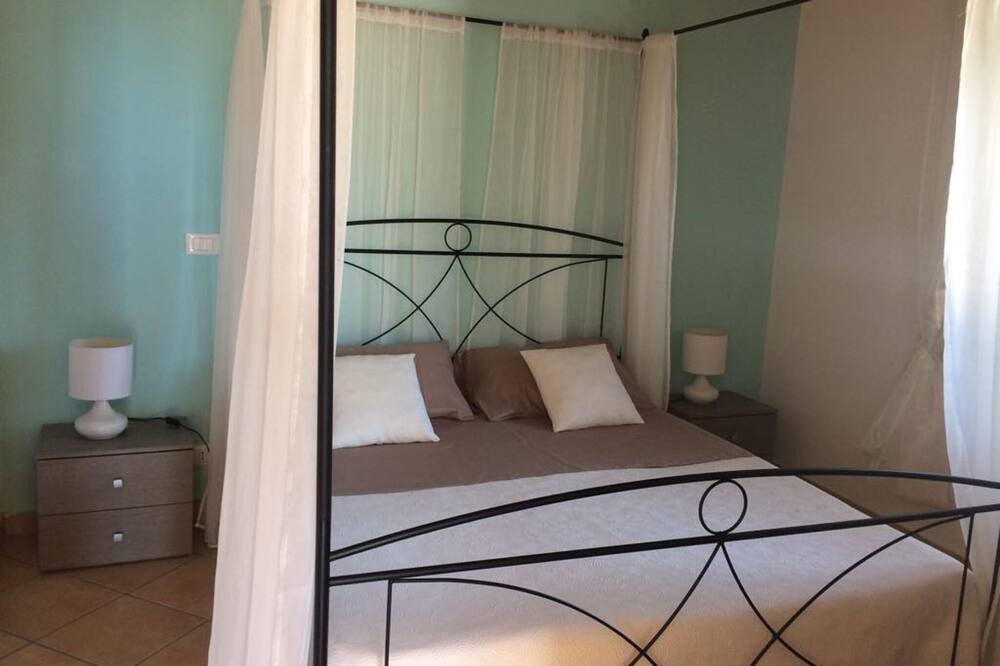 Photo of Bedroom in Trappeto