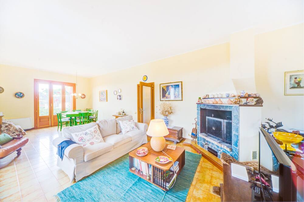 Photo of Livingroom in Pedara