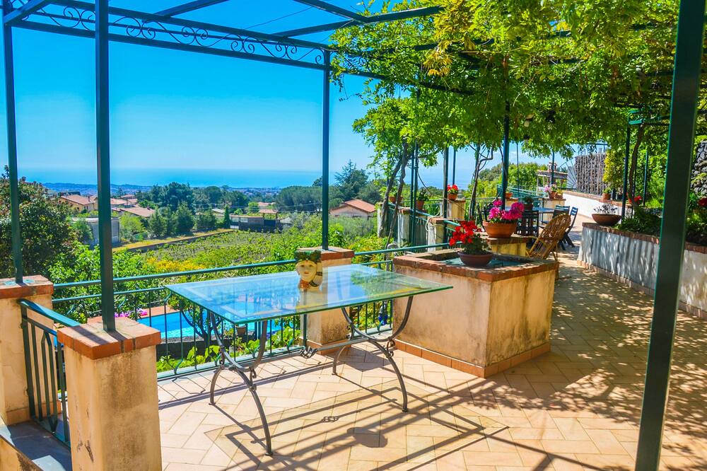 Photo of Patio Balcony in Pedara
