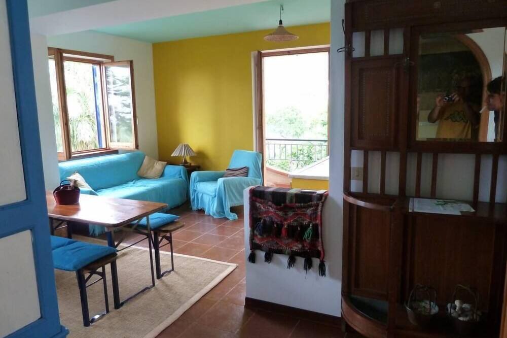 Photo of Livingroom in Santa Domenica