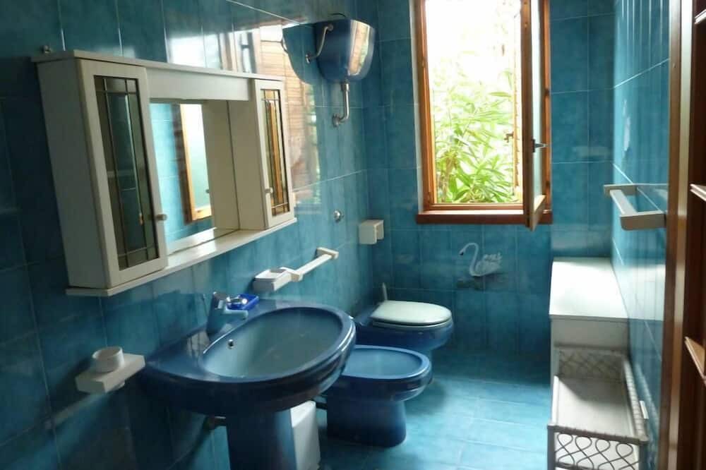 Photo of Bathroom in Santa Domenica