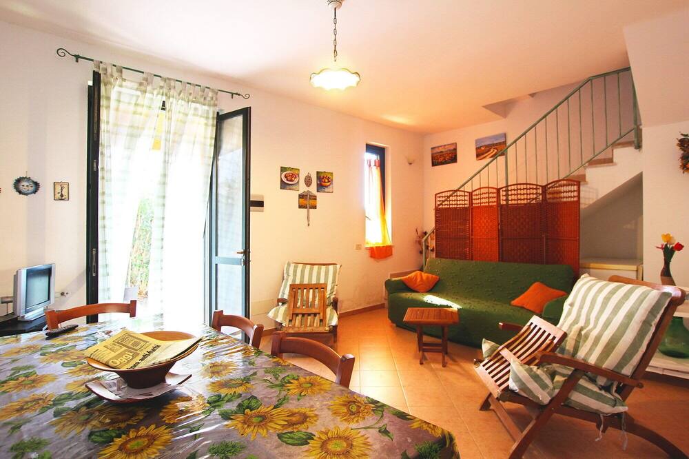 Photo of Livingroom in Campofelice di Roccella