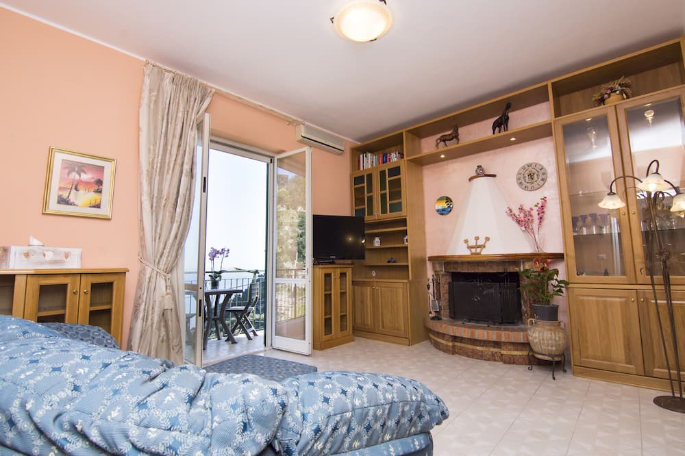 Photo of Livingroom in Pontone