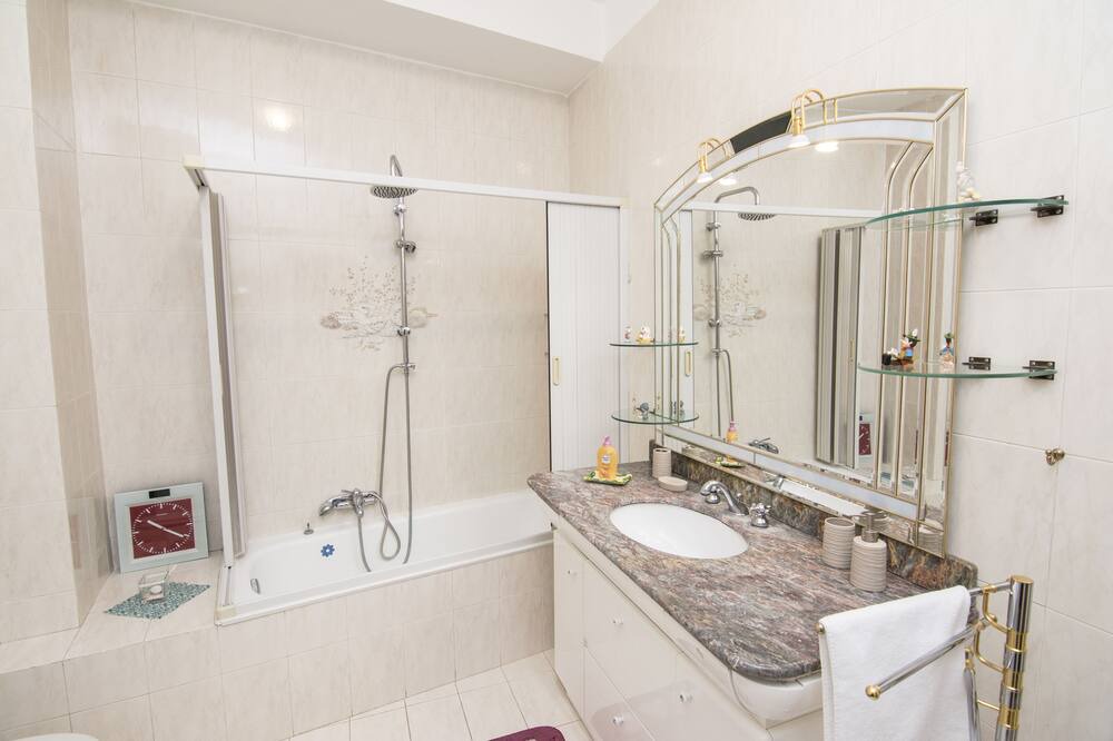 Photo of Bathroom in Pontone