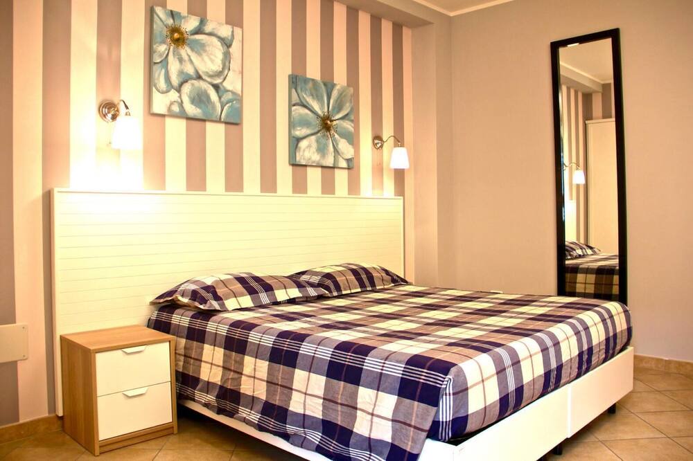 Photo of Bedroom in Tropea