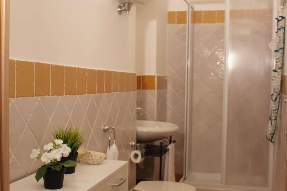 Photo of Bathroom in Tropea