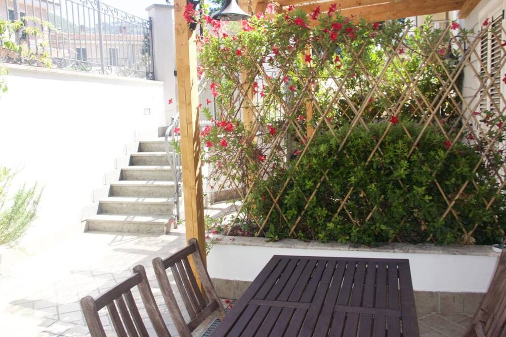 Photo of Patio Balcony in Tropea