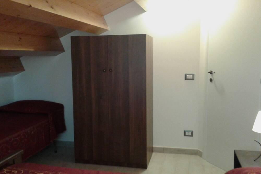 Photo of Bedroom in Avola