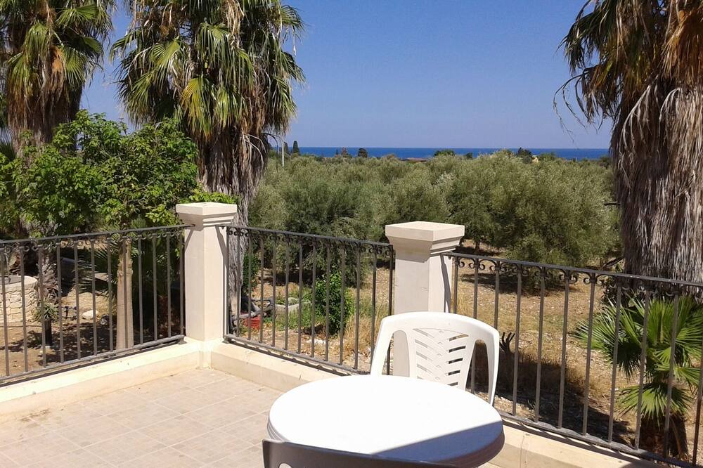 Photo of Patio Balcony in Avola