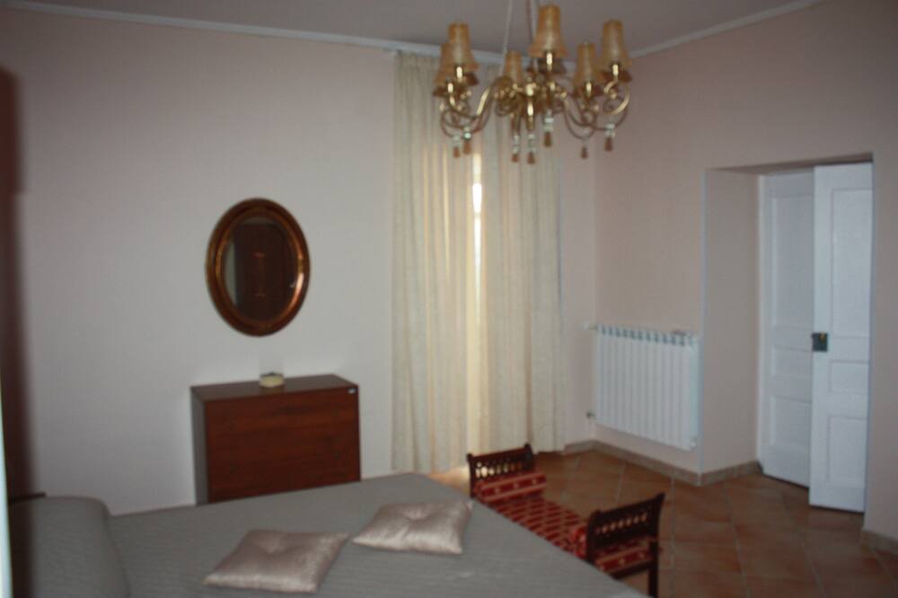 Photo of Bedroom in Caiazzo