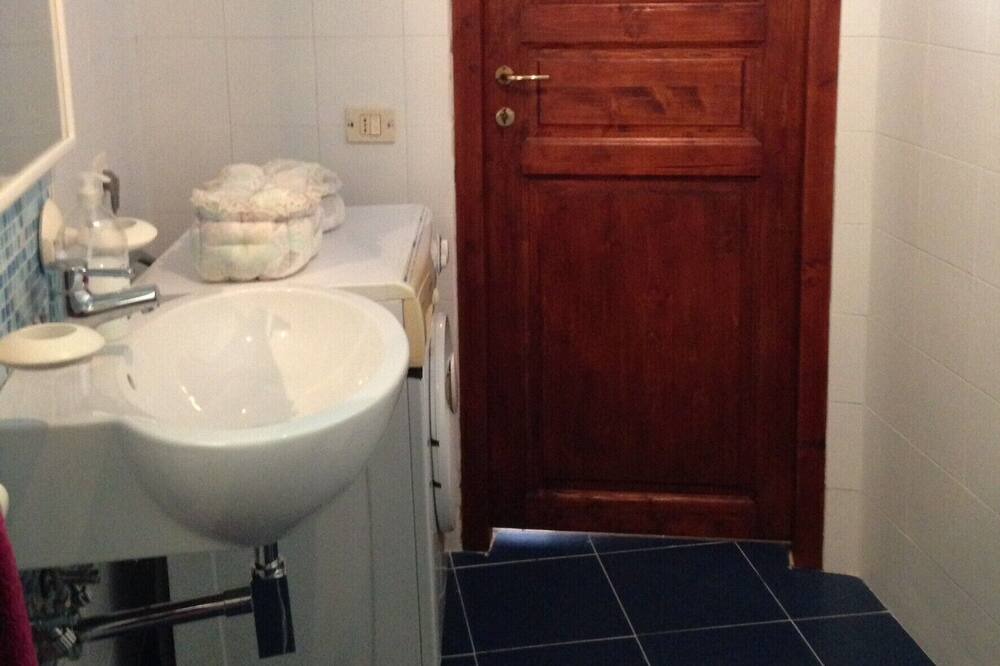 Photo of Bathroom in Pachino