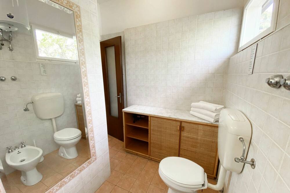 Photo of Bathroom in Mazzaro