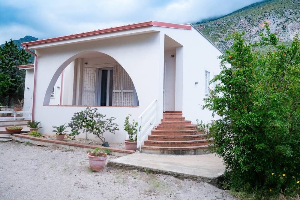 Photo of Outdoor in Villa Grazia di Carini