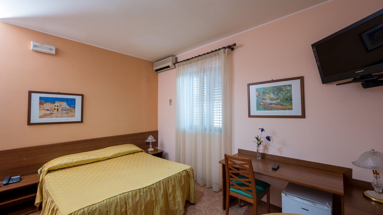 Photo of Bedroom in Motta Sant'Anastasia