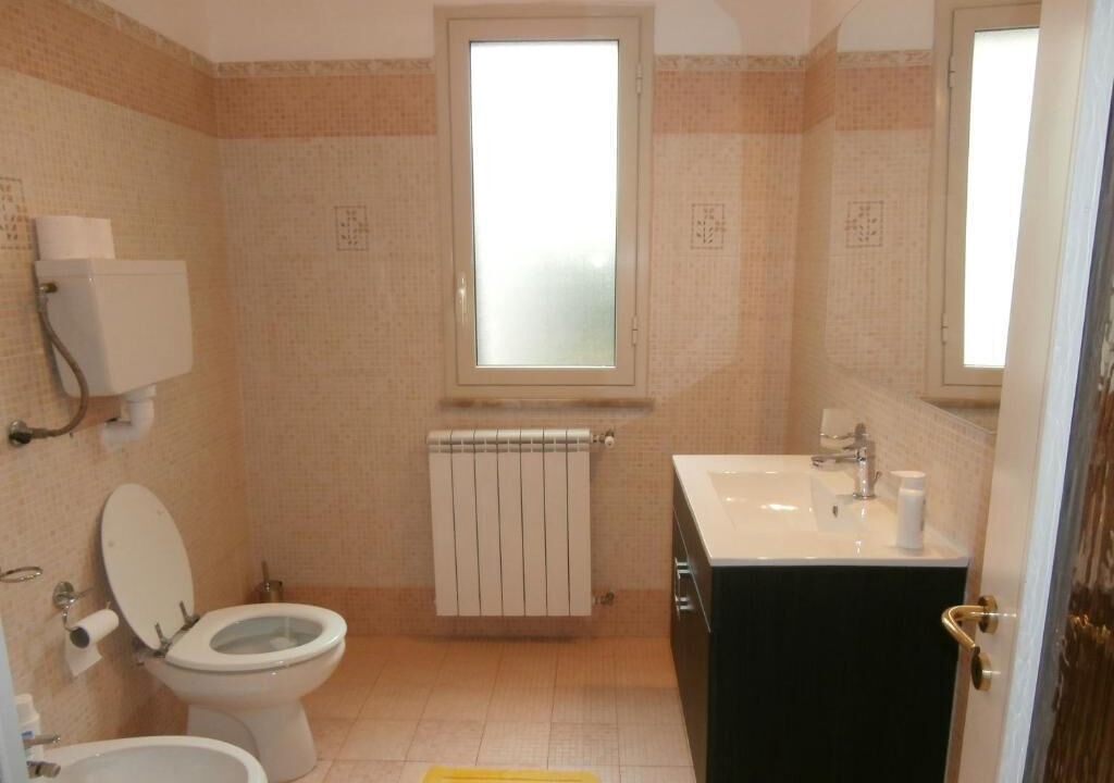 Photo of Bathroom in Mondello