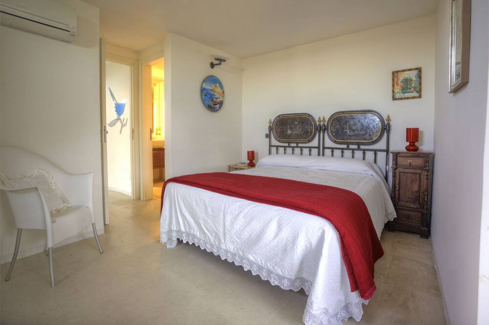 Photo of Bedroom in Capo d'Orlando