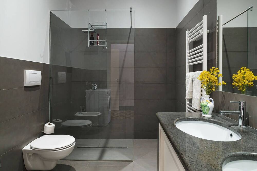 Photo of Bathroom in Rovittello