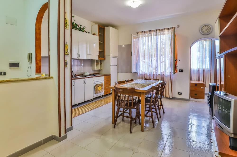 Photo of Kitchen in Piazza-Tralia-Pendolo
