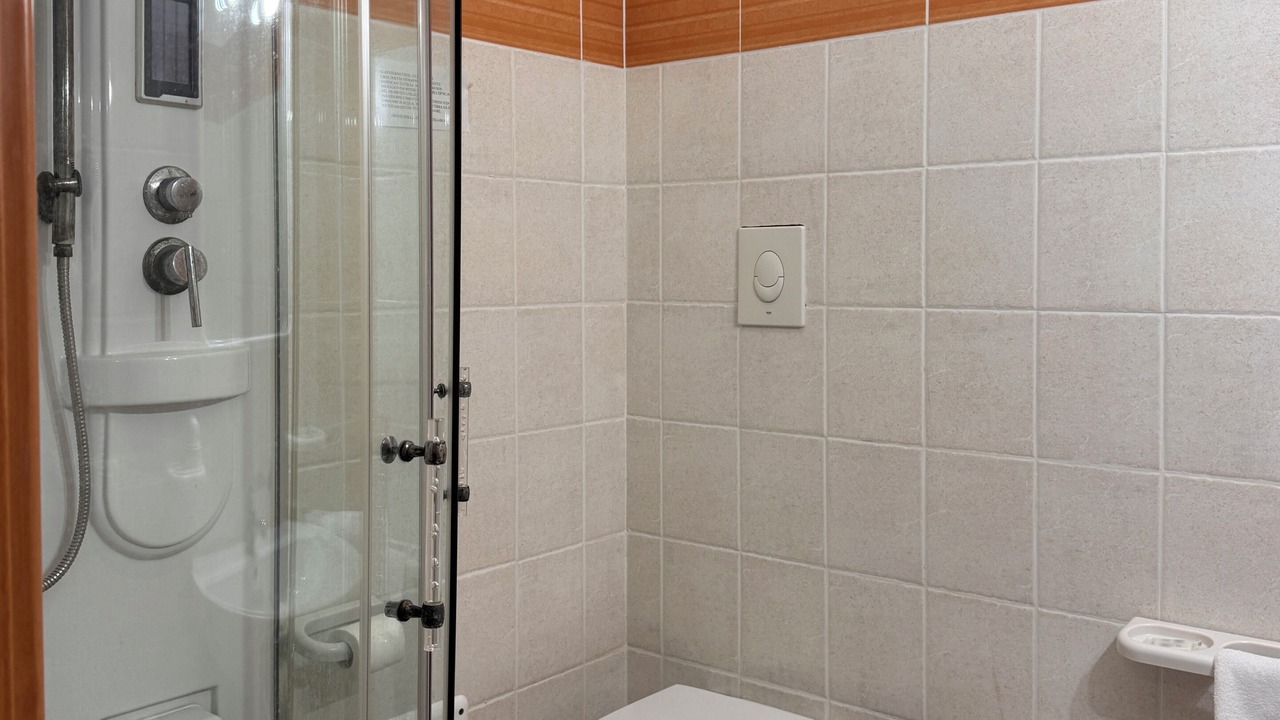 Photo of Bedroom in Terme Luigiane