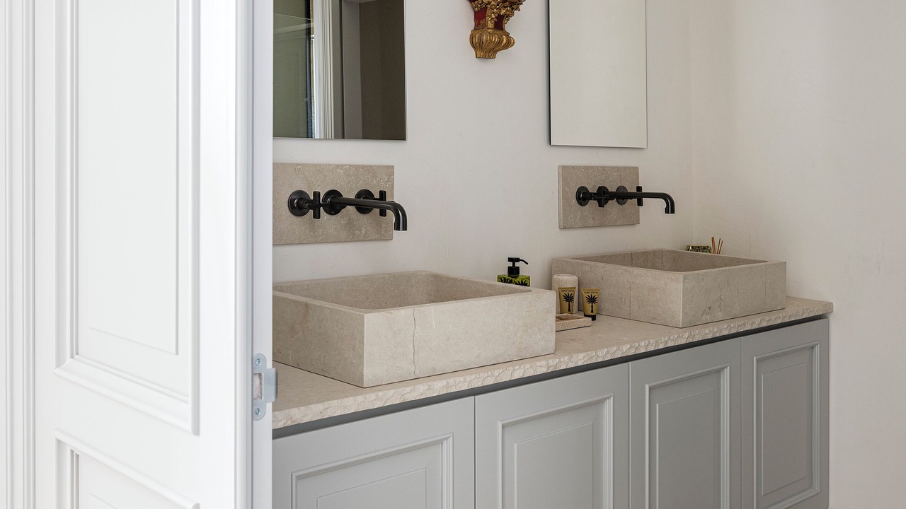 Photo of Bathroom in Noto Historic Centre