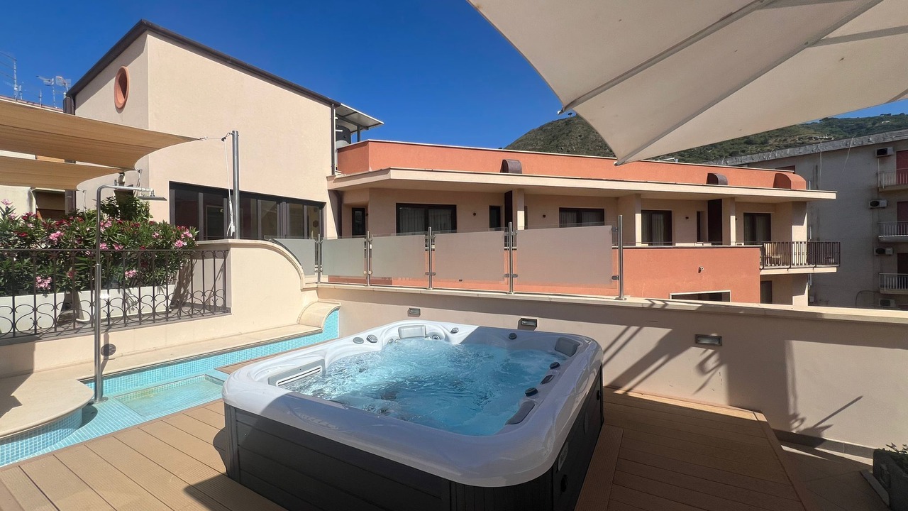 Photo of Outdoor in Cefalu