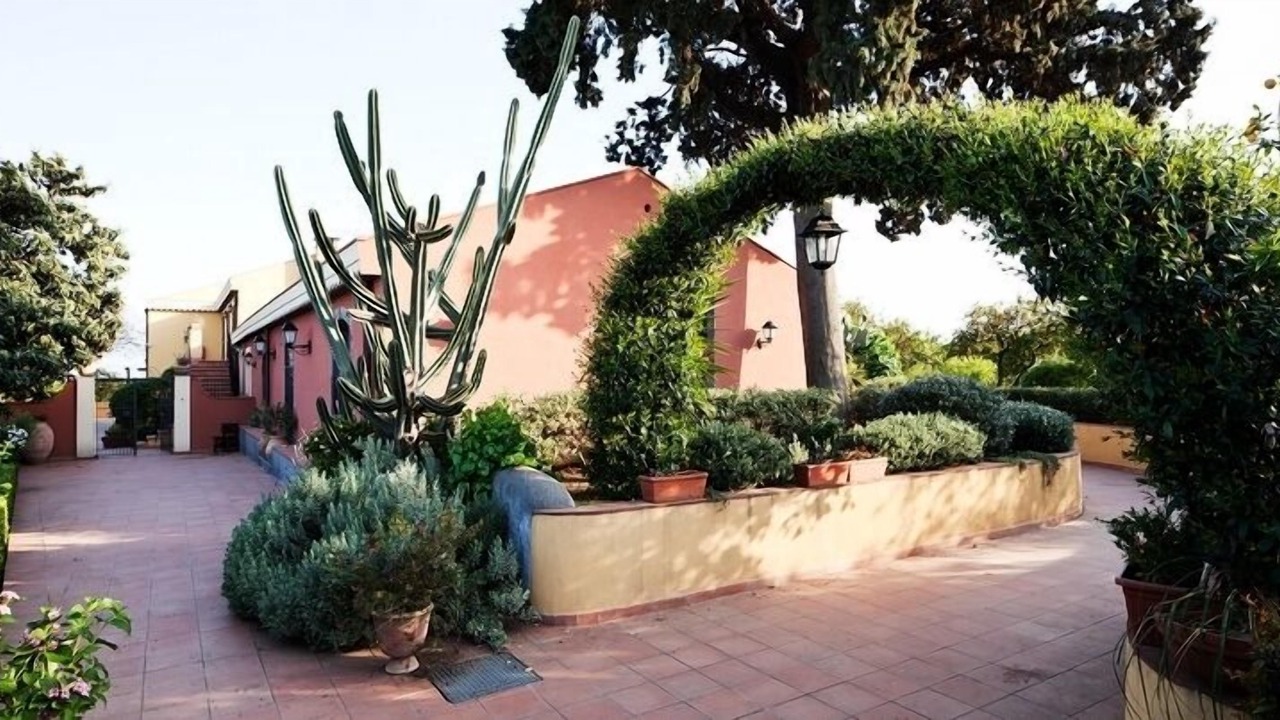 Photo of Outdoor in Archi