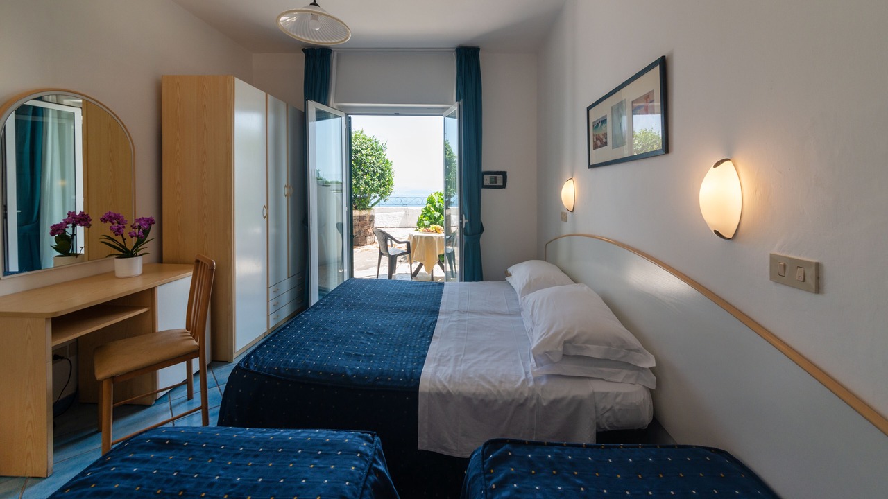 Photo of Bedroom in Ischia