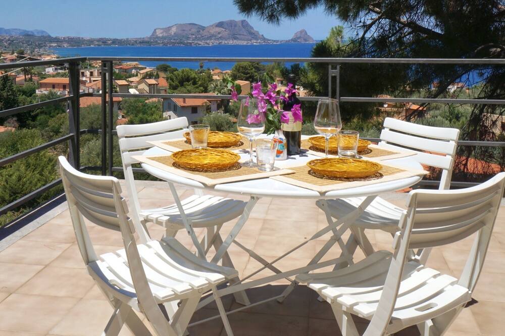 Photo of Patio Balcony in Torre Colonna-sperone