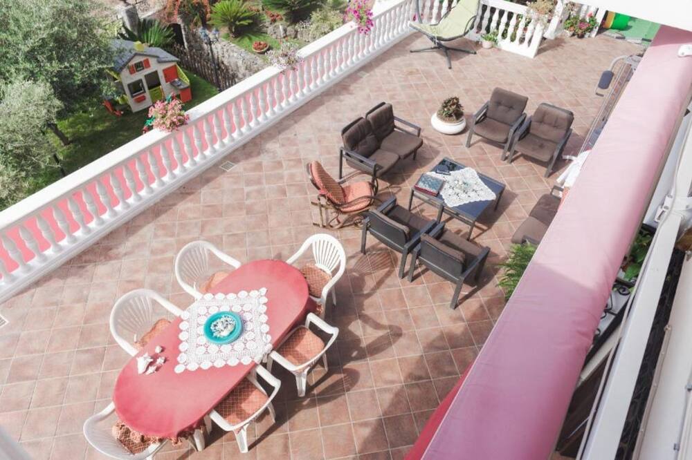 Photo of Patio Balcony in Villammare