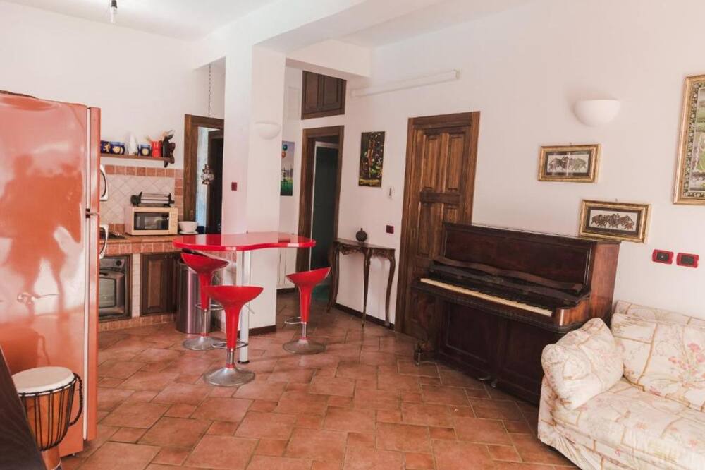 Photo of Livingroom in Villammare