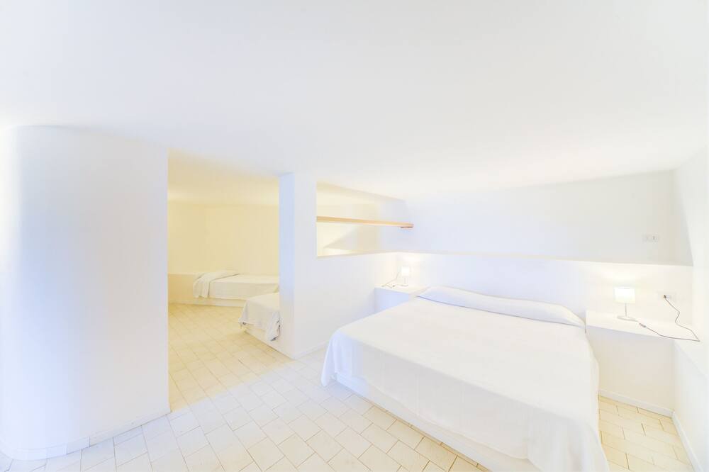 Photo of Bedroom in Costa Saracena-Castelluccio