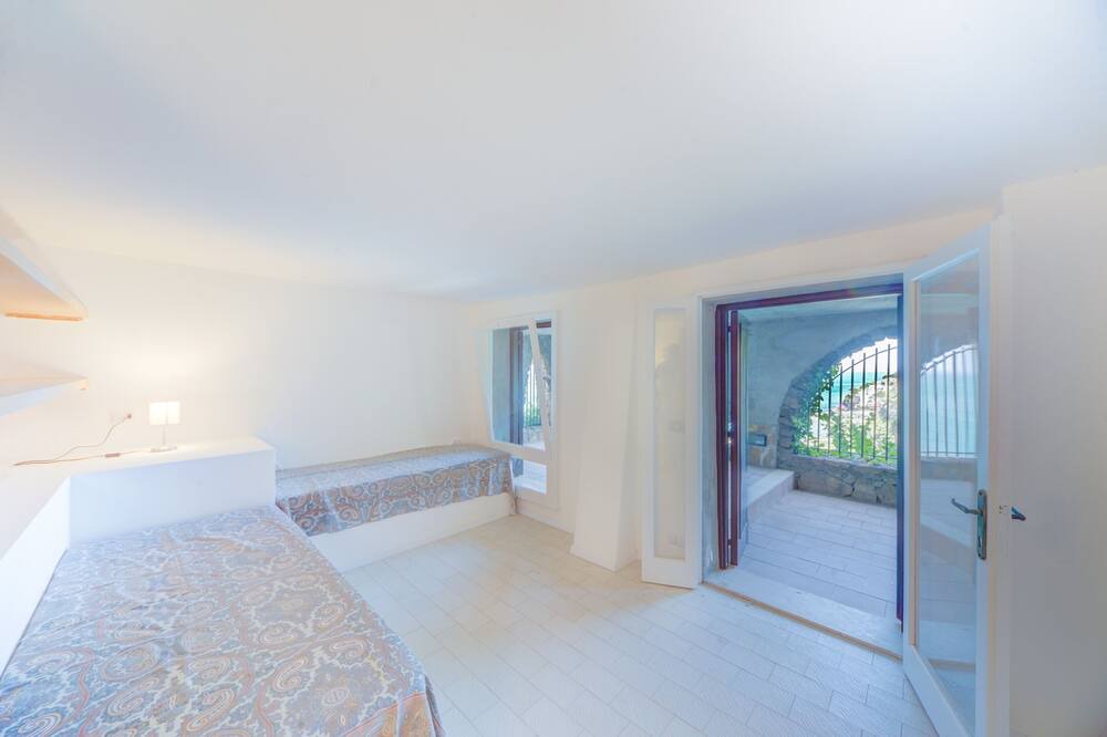 Photo of Bedroom in Costa Saracena-Castelluccio