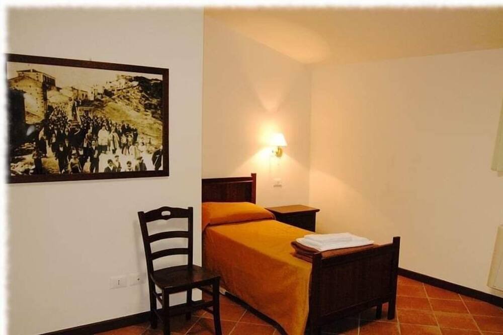 Photo of Bedroom in Altomonte