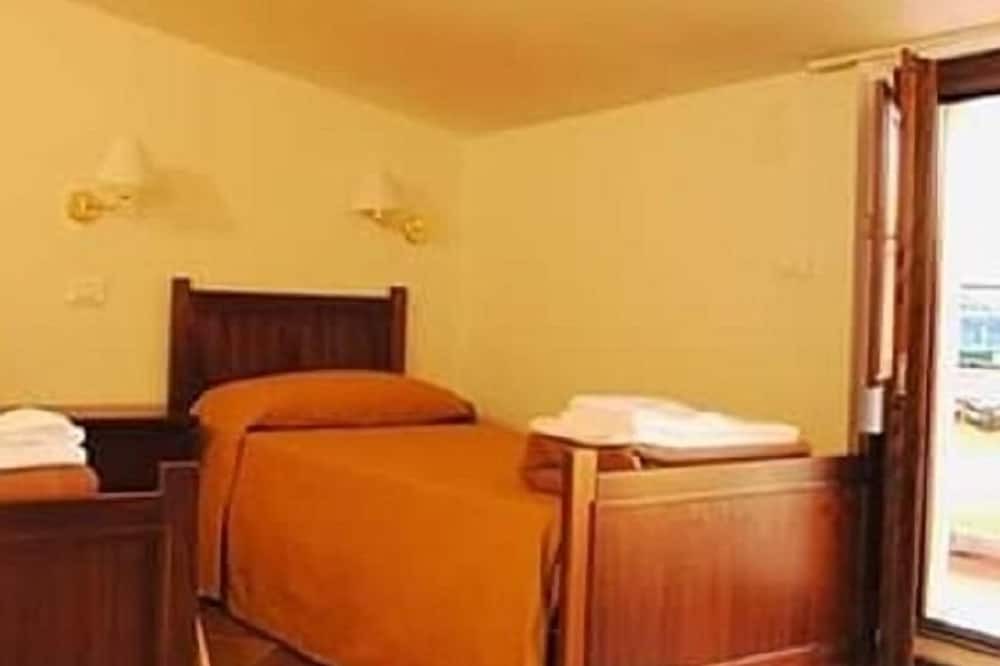 Photo of Bedroom in Altomonte