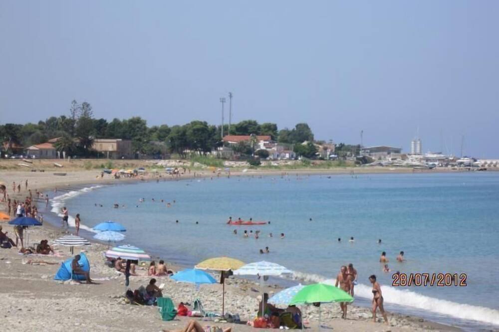 Photo of Others in Iria