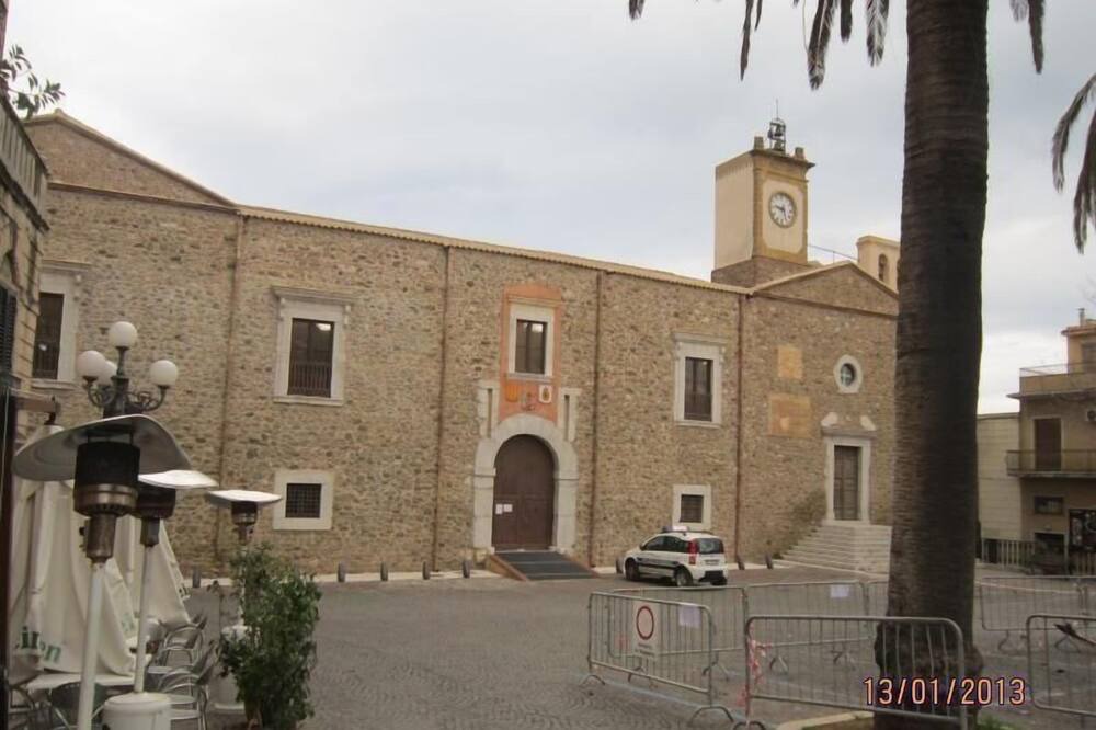 Photo of Outdoor in Iria