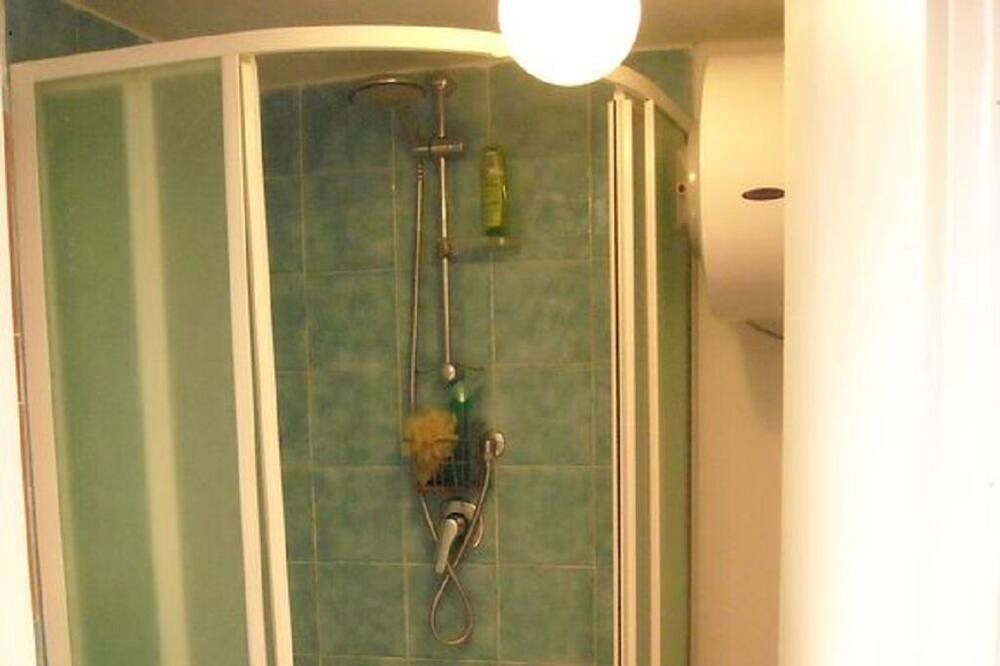 Photo of Bathroom in Scalea