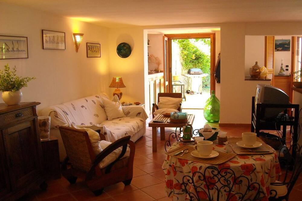 Photo of Livingroom in Scalea