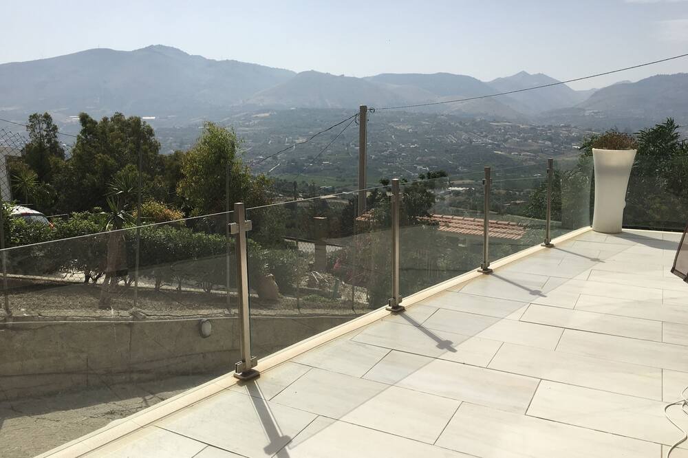 Photo of Patio Balcony in Misilmeri