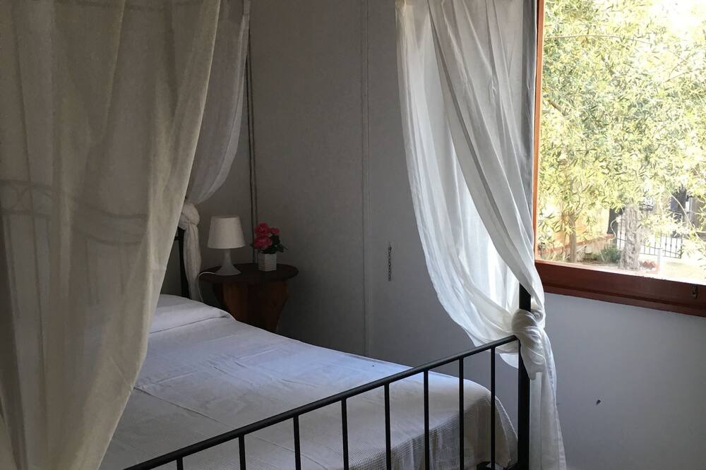 Photo of Bedroom in Santa Flavia