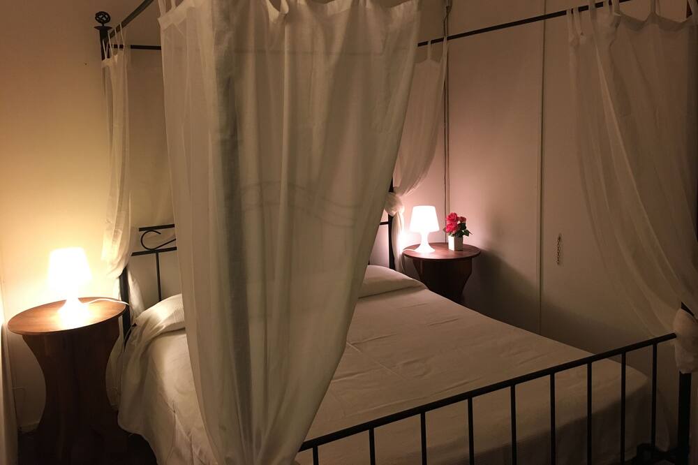 Photo of Bedroom in Santa Flavia
