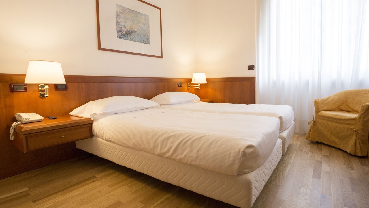 Photo of Bedroom in Roges